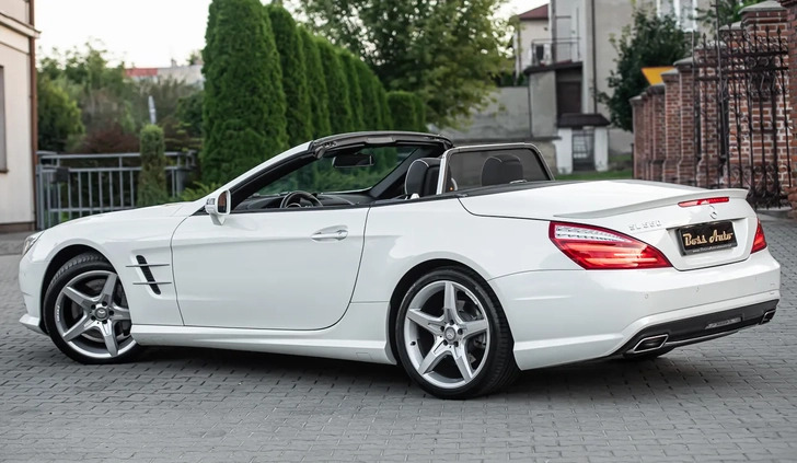 Mercedes-Benz SL cena 333550 przebieg: 16550, rok produkcji 2013 z Pruszcz Gdański małe 466